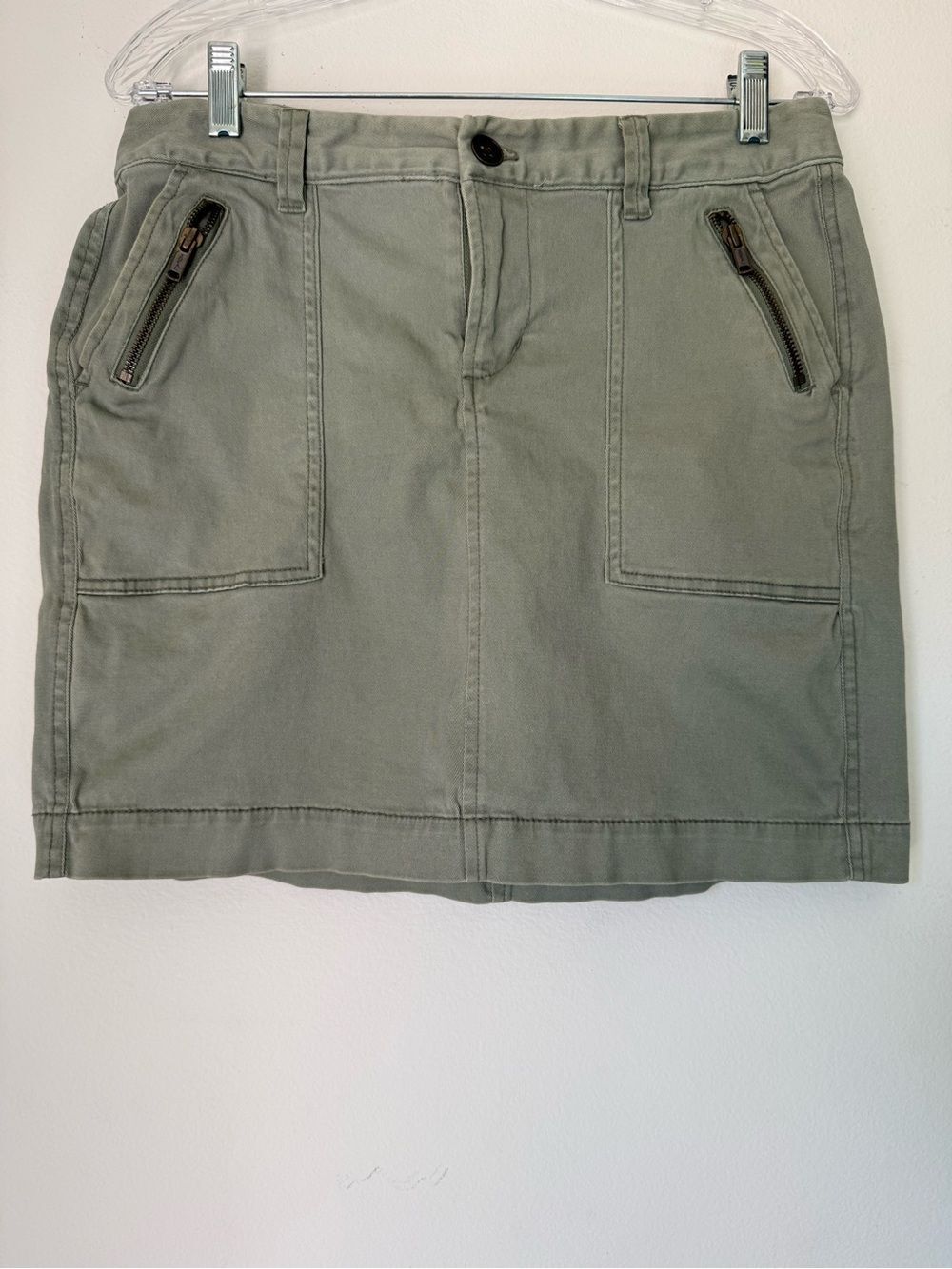 Old Navy Utility Mini Skirt with Zipper Accents Size 8 Olive Green Cargo
